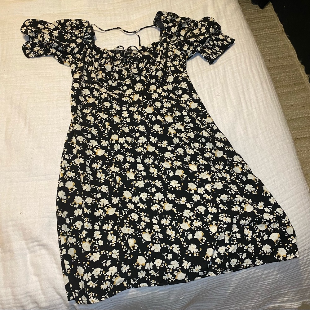 Rebekah floral bustier mini swing dress from Francesca’s - Picture 2 of 7